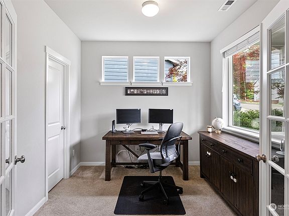 4th image of 10352 Sentinel Drive NW
