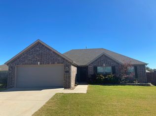 954 Stone St, Cave Springs, AR 72718