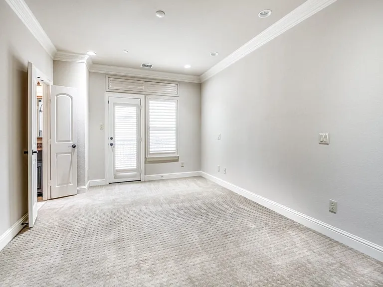 7927 Osborn Pkwy — Photo 21