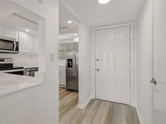 3rd image of 21 High Point CIR E #504