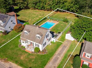 28 Sound Rd, Greenport, NY 11944