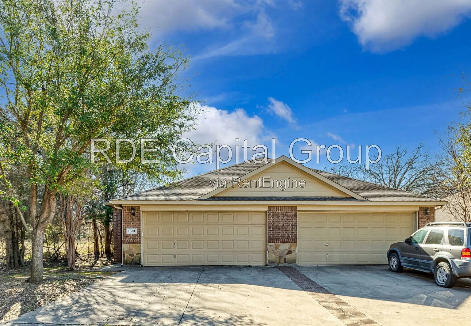3 bed, 2.0 bath, 1240 sqft, $1,850 — Photo 1