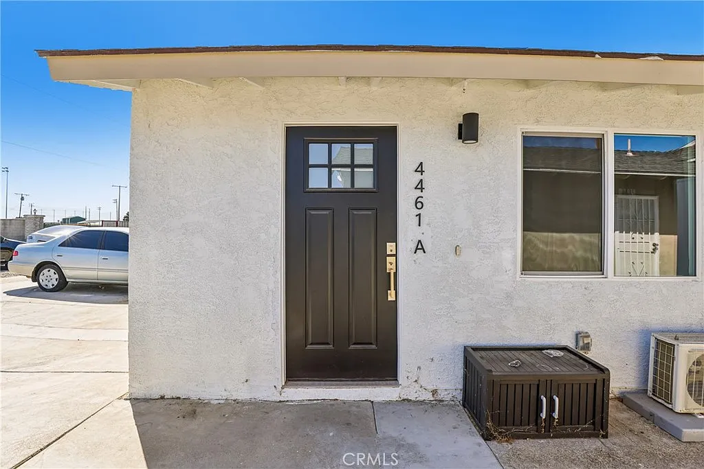 2 bed, 500 sqft, $2,999 — Photo 3
