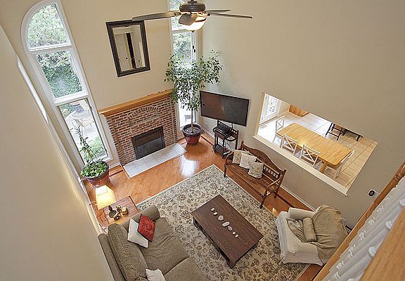 4th image of 1388 Urban Dr