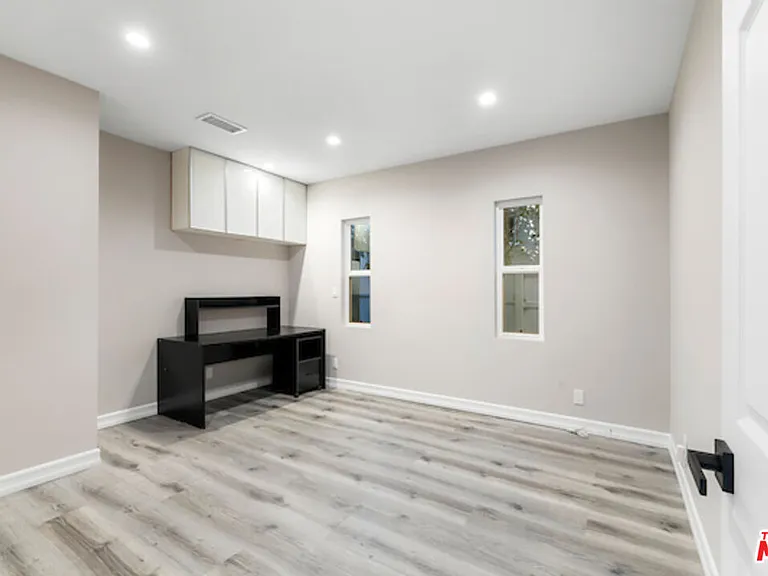 164 N Willaman Dr — Photo 19