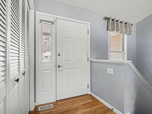 4th image of 8135 Robinbrook St