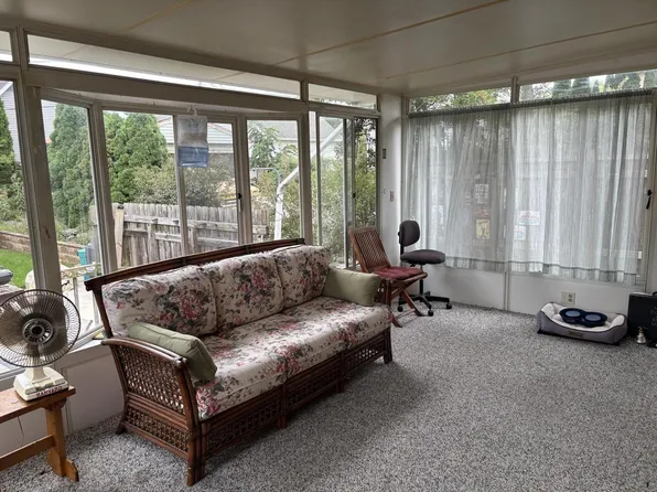 121 E Woodruff STREET NE NE, Port Washington, WI 53074