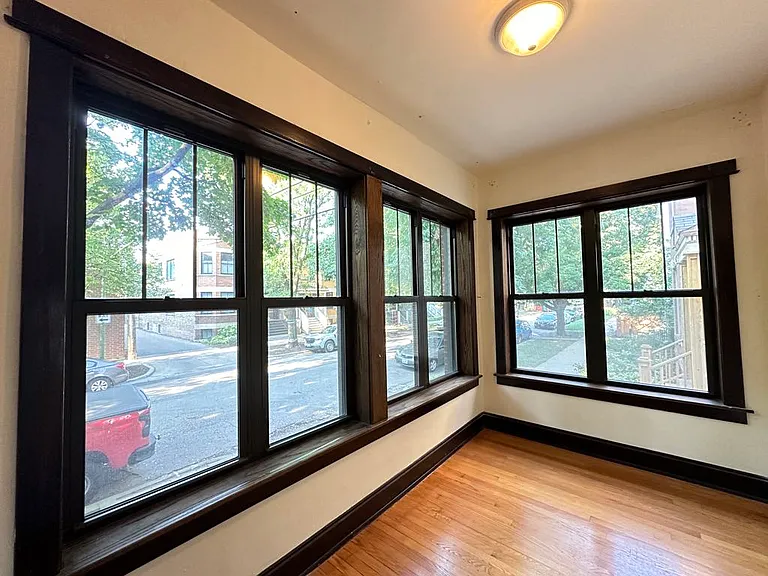 1949 W Cuyler Ave #2 — Photo 11