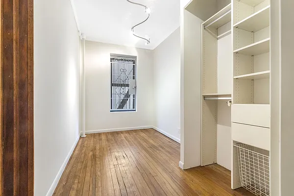 Sold by Compass | media 16