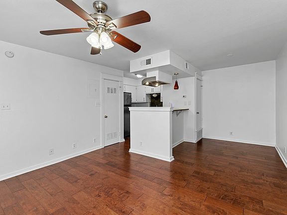 4th image of 1405 Hartford Rd APT 106