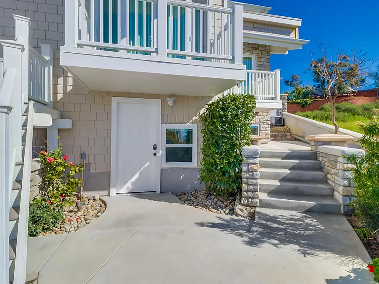 2581 Tokalon Ct #1 — Photo 9