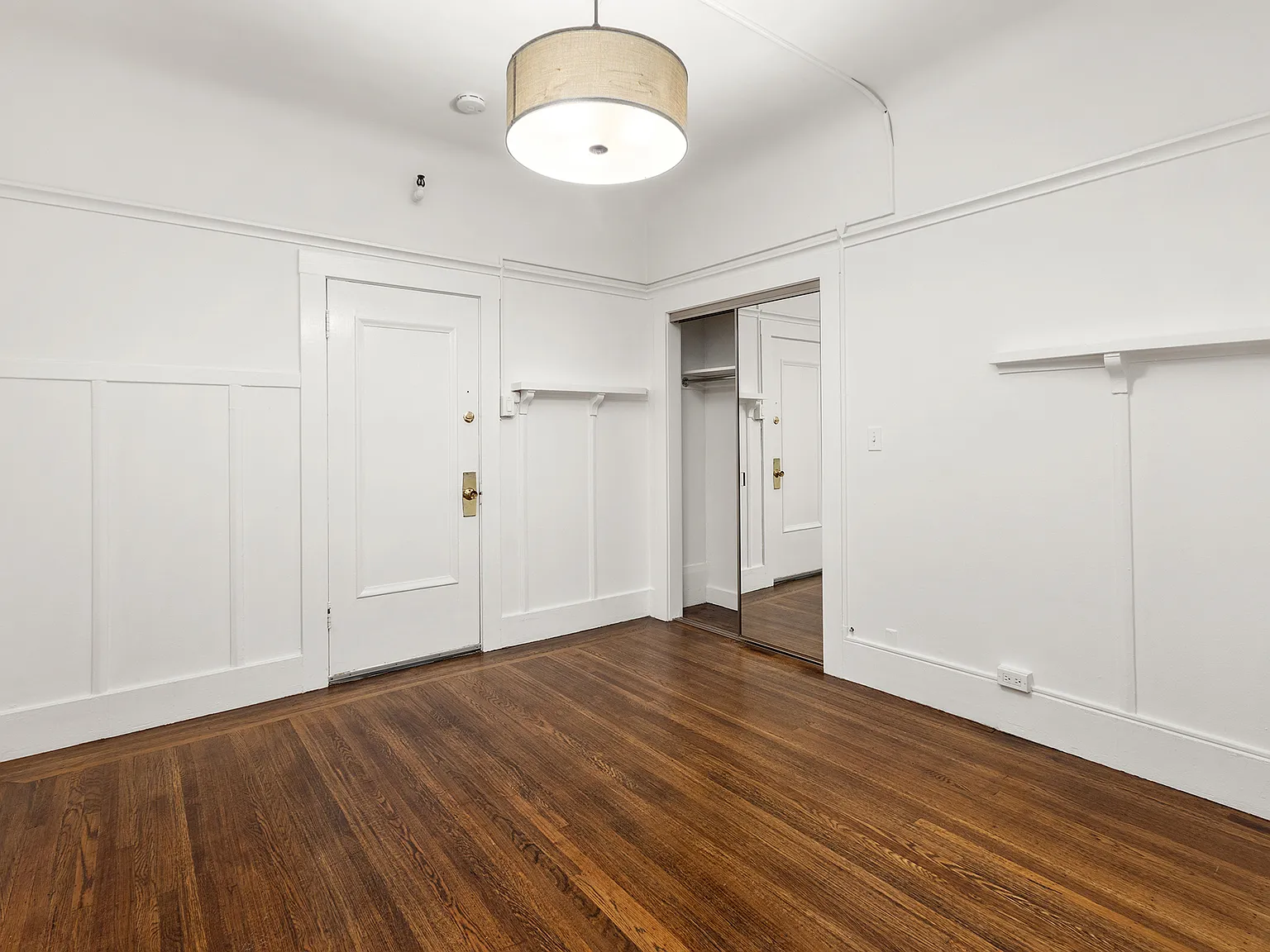 929 Pine Street — Photo 4