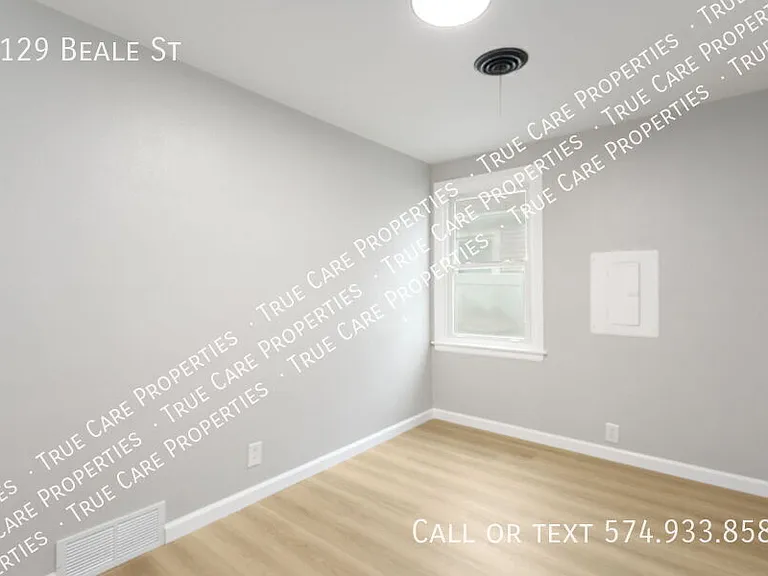 1129 Beale St — Photo 18