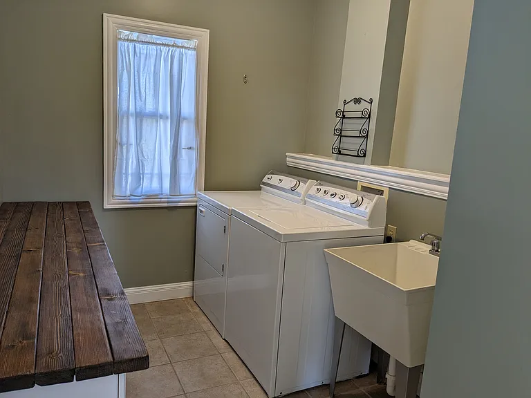 915 Golden Eye Ct — Photo 17