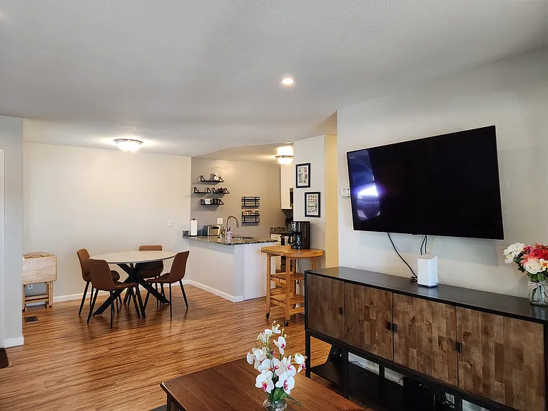5450 Concord Blvd #F2 — Photo 3
