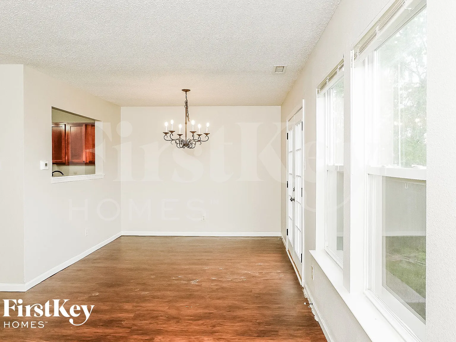 3 bed, 2.5 bath, 1741 sqft, $1,975 — Photo 4