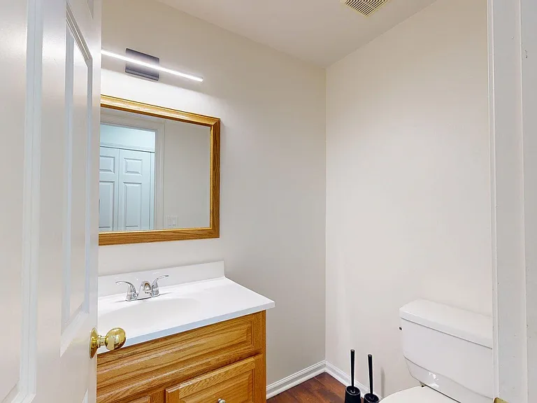 2812 Barclay Way — Photo 5