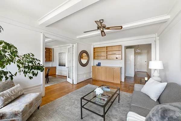 Sold by Compass | media 10