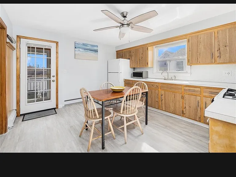 183 King Phillip Rd — Photo 7