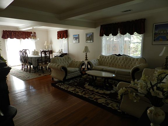 Living/Dining Room