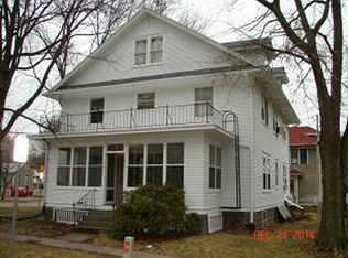 528 N. Gilbert, Iowa City, IA 52245