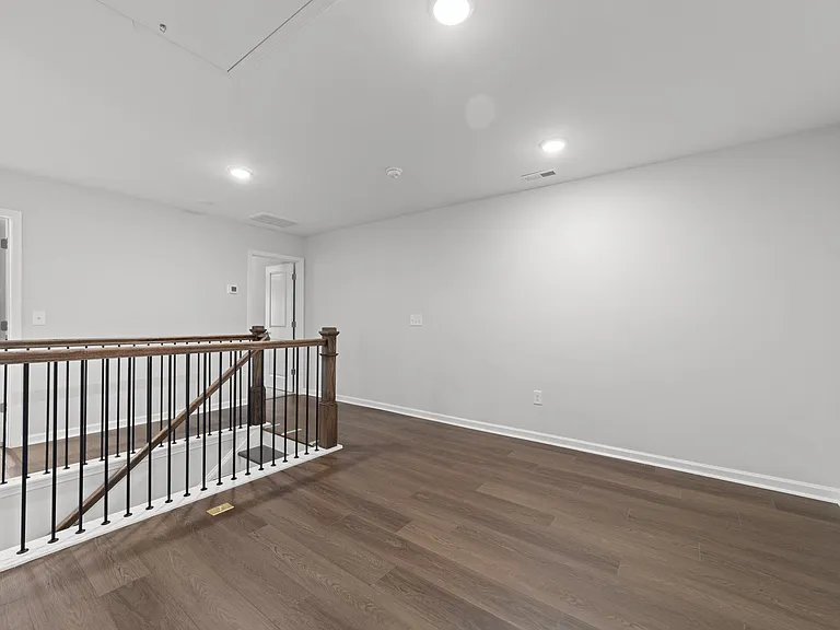 2108 Regal Dr — Photo 28