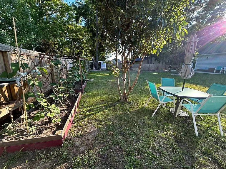 1208 Ragin St — Photo 36