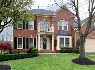 20399 Cliftons Point St, Sterling, VA 20165