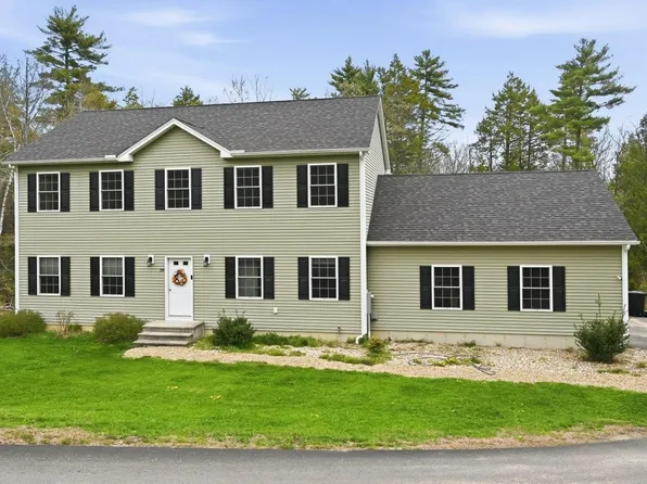 59 Hearthside Drive, Barrington, NH 03825