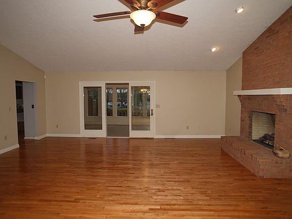 4th image of 18 Ash Hill Ct Lot 8