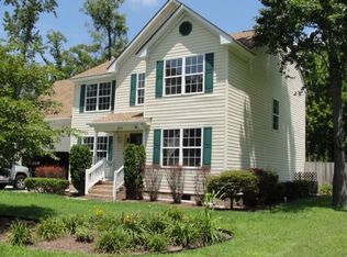 2033 Regency Dr, Suffolk, VA 23434