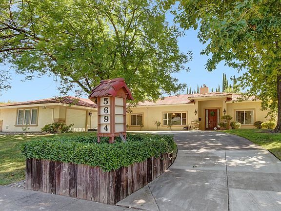 2nd image of 5694 Rolling Oak Dr