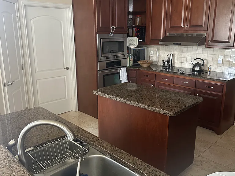 1580 Cream Level Rd — Photo 4