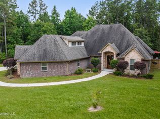 11752 Honey Bear Ln, Saucier, MS 39574