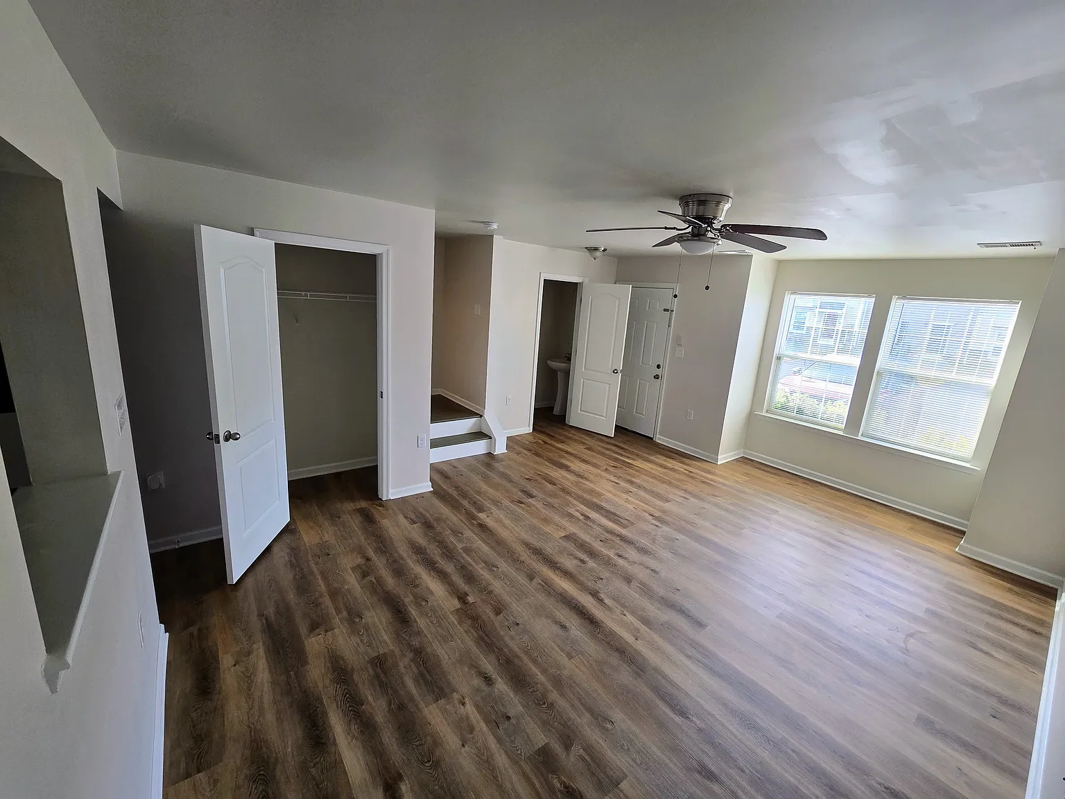 3 bed, 2.5 bath, 1520 sqft, $1,850 — Photo 4