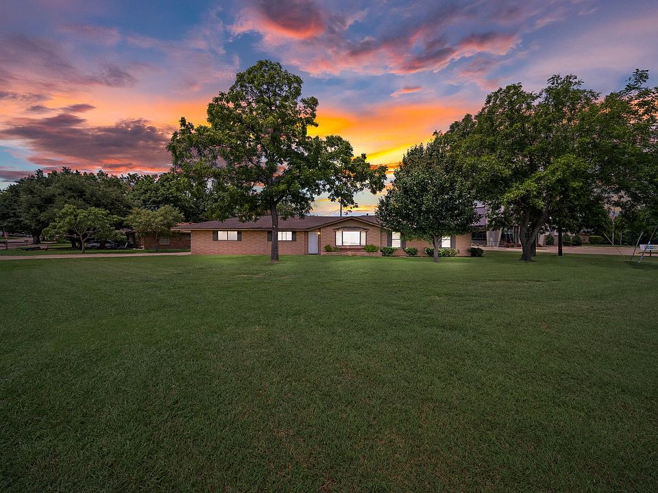 1st image of 1000 Sunset Dr