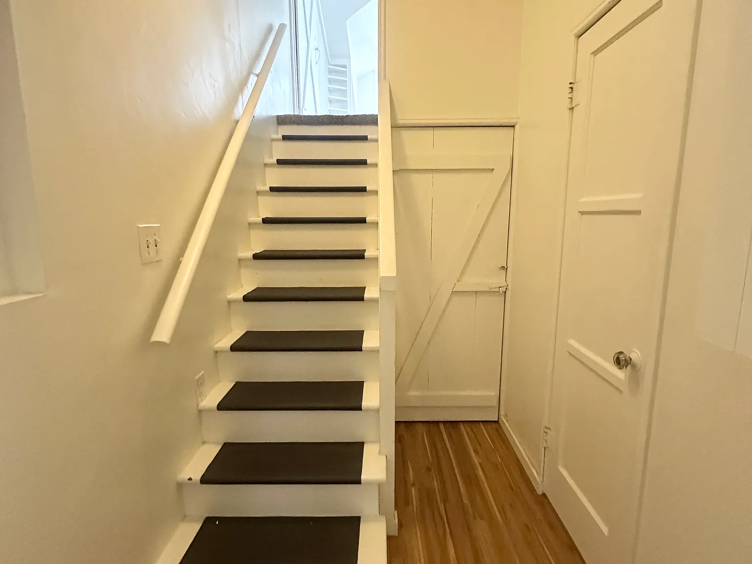 1 bed, 1000 sqft, $3,000 — Photo 3