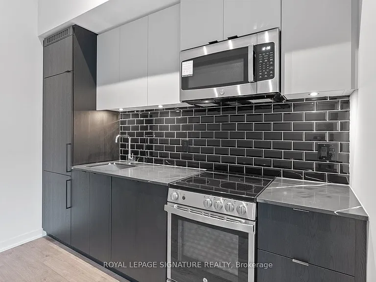 1182 King St W #201 — Photo 7