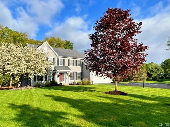 900 Taylor Rise, Victor, NY 14564