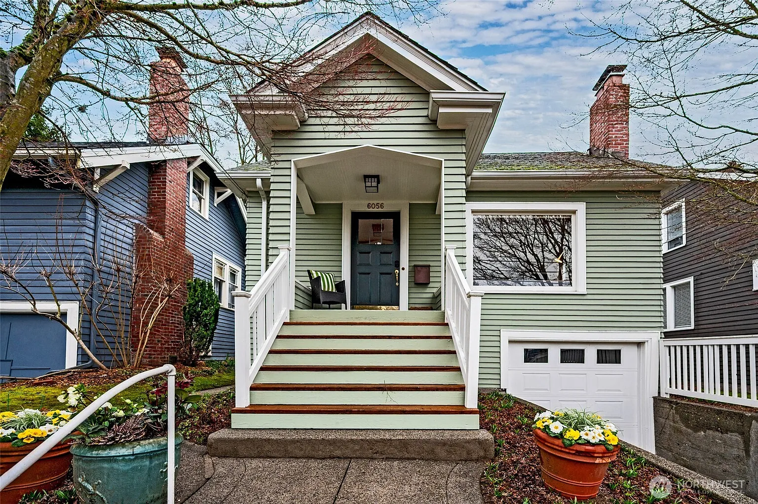 6056 25TH Avenue NE photo 1