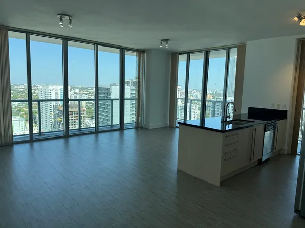79 SW 12th St, Miami, FL