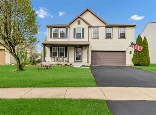 422 Westport Dr, Hampshire, IL 60140