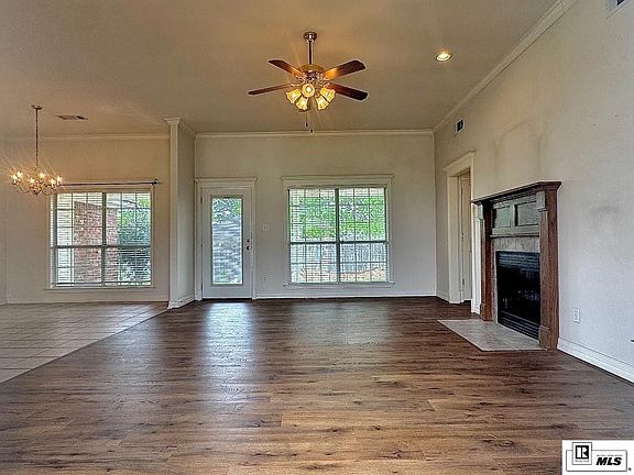4th image of 104 Steeplechase Cir