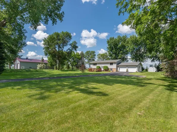 881 County Road 112 SW, Montrose, MN 55363