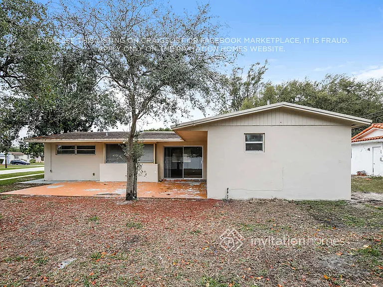 4641 NW 7th Dr — Photo 16