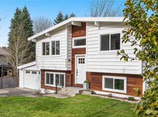 9024 NE 141st St, Kirkland, WA 98034
