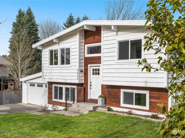 9024 NE 141st Street, Kirkland, WA 98034