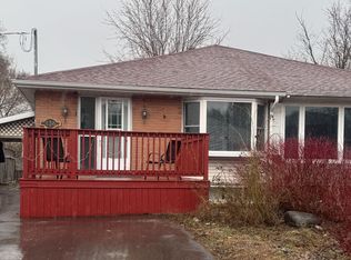 136 Septonne Ave, Newmarket, ON L3Y 2W3