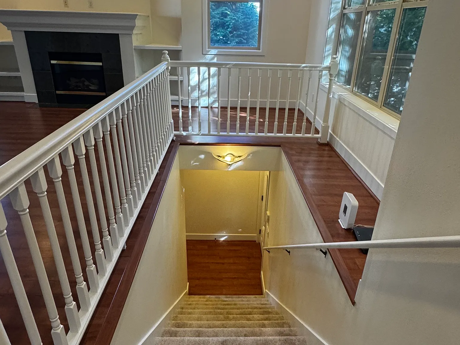 4 bed, 2.5 bath, 1900 sqft, $3,800 — Photo 4