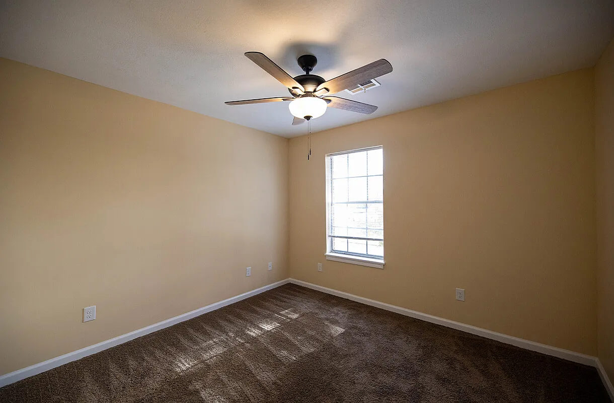 Jason Arms Townhome — Photo 3
